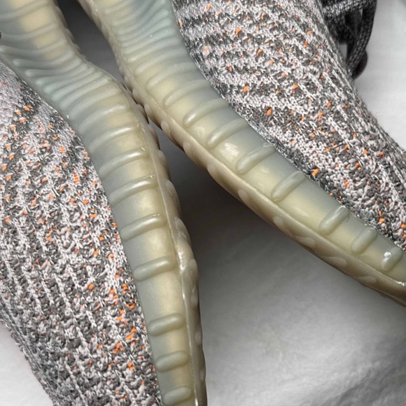 Yeezy Boost 350 V2 ‘Beluga’ | Size 11.5M - Picture 11 of 14
